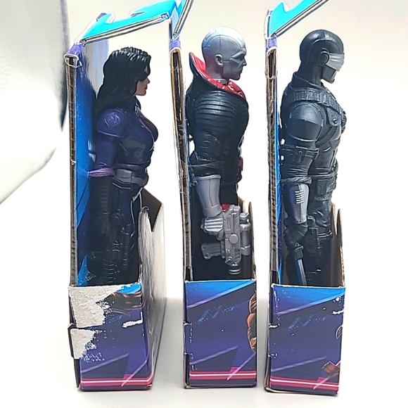 Hasbro G.I. Joe Figures Baroness, Destro & Snake Eyes (Pack of 3),  NIB - Picture 6 of 6